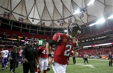 Matt Ryan 2015 Atlanta Falcons Game Worn NFL Jersey (Infinite Auctions Photo-Match LOA)