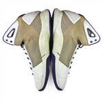 Kobe Bryant 2008-09 Los Angeles Lakers Game Used Sneakers - Title Season (MEARS LOA)