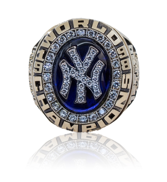 1998 New York Yankees World Series Ring - 10kt Gold with Original Presentation Box 