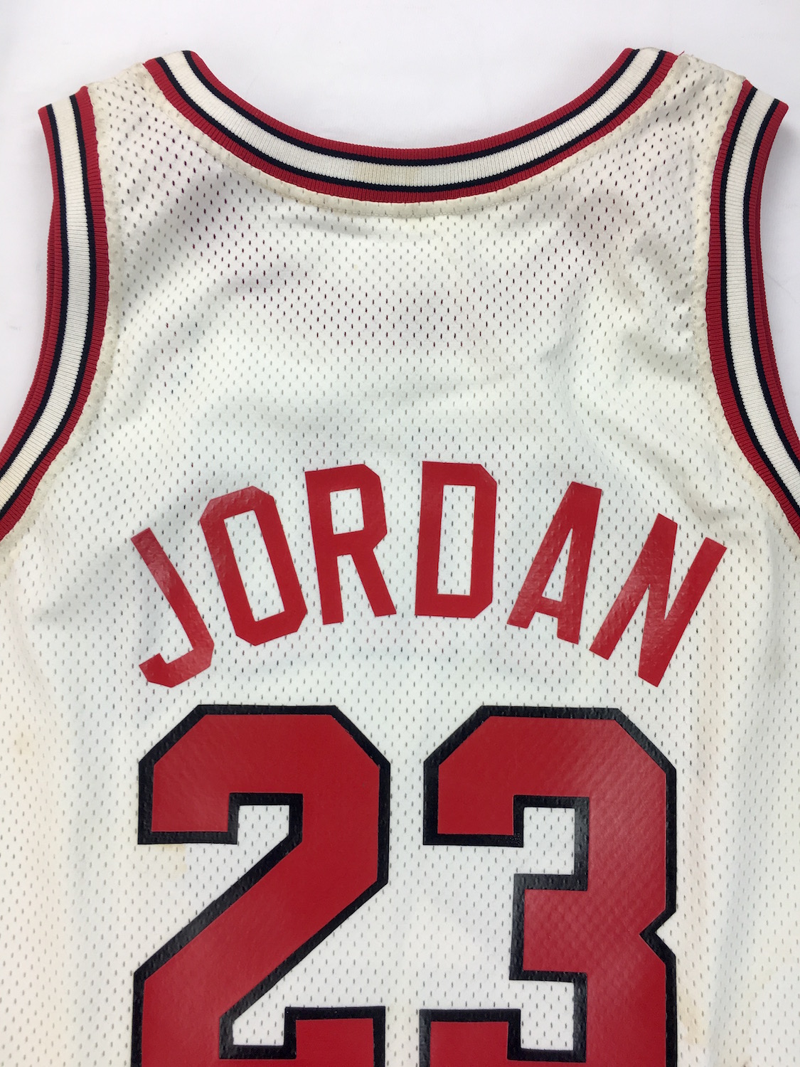 Lot Detail - 1990-1991 Michael Jordan Chicago Bulls Autographed Game Worn  Home Jersey (MEARS A10/JSA/Consignor LOA) “2nd MVP Season, American Heart  Society Auction