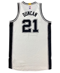 Tim Duncan 2014-15 Kia NBA Tip Off San Antonio Spurs Home Jersey - Photo Matched - NBA Finals Patch