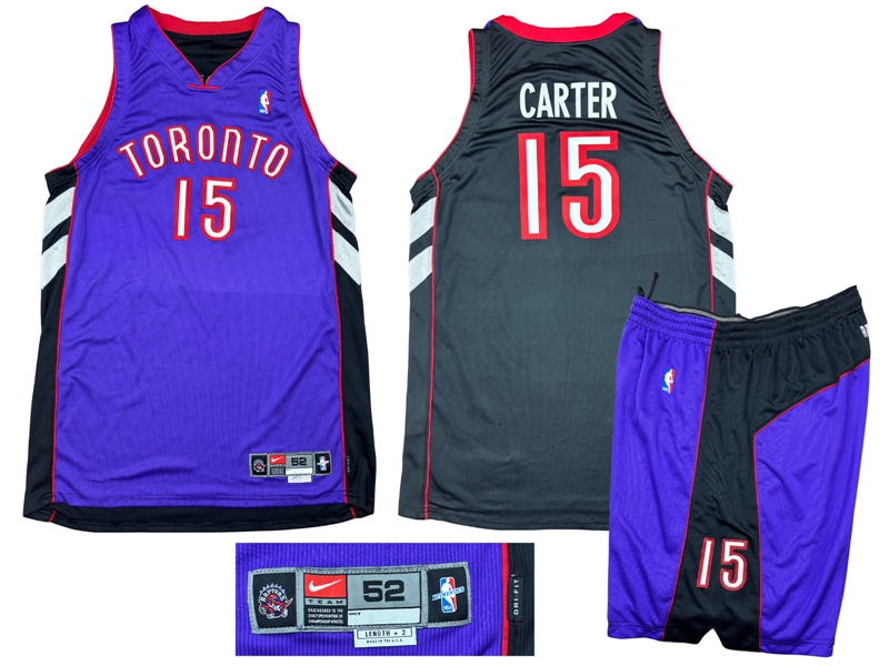 Vince Carter 2000-01 Toronto Raptors Game Worn Road Jersey & Shorts - Visible Wear Throughout