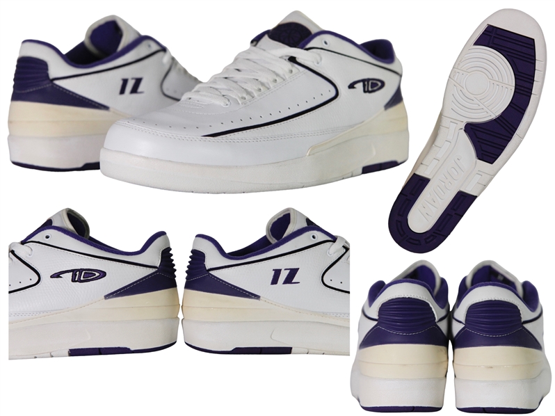 Mike Bibby Air Jordan II Low White/Purple Player Issued Sneakers Size 12.5 (Sacramento Kings)